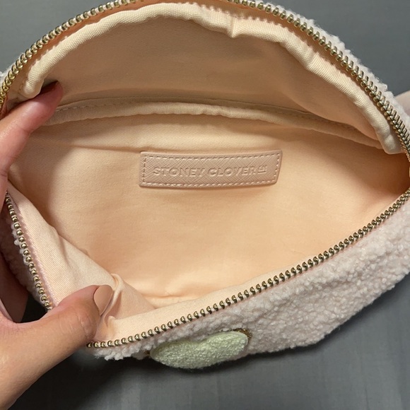 🎉HPx3🎉 SCL cozy fanny pack. - Picture 3 of 3